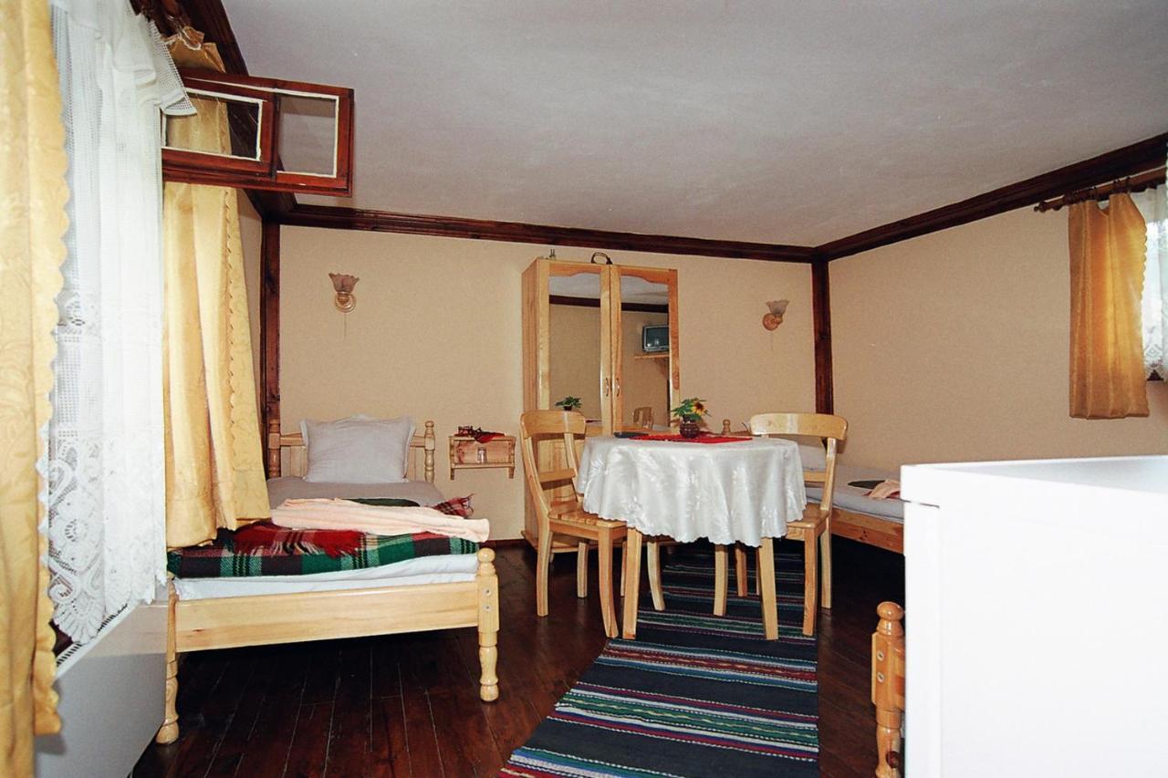 Янко Кехая Hotel Копривщица Екстериор снимка